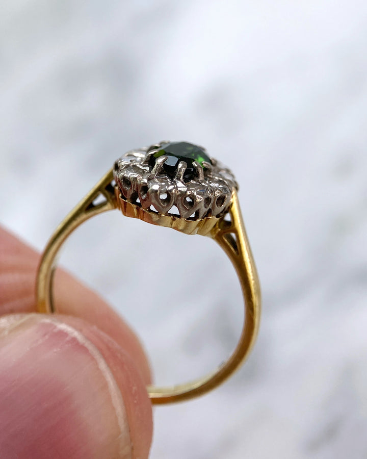 Vintage Diamantring mit 0,6 ct Turmalin 1950er: "Grün der Tannen"