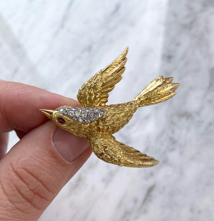 Vintage Brosche aus Gold mit Rubin & Diamanten: "Bird of Paradise"