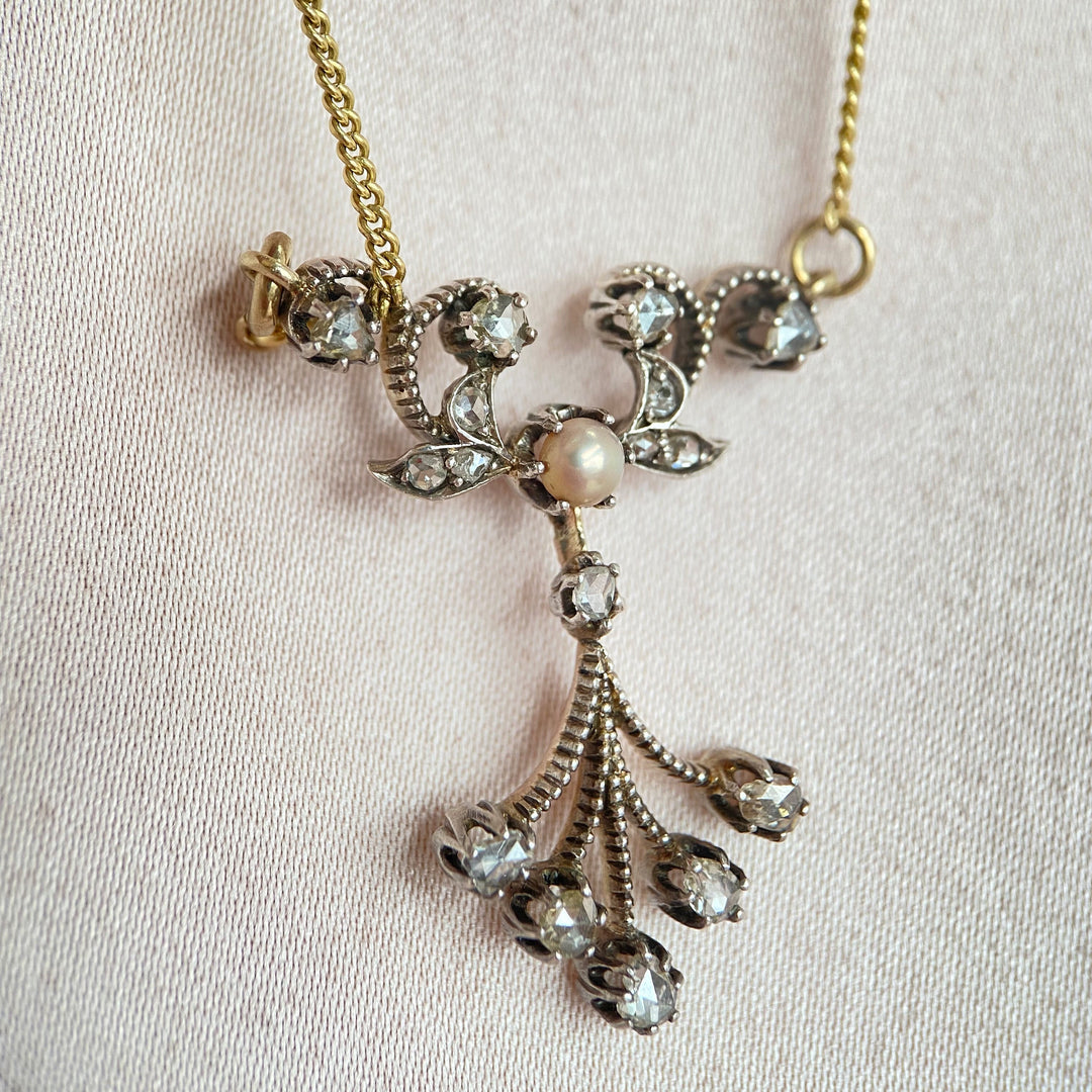 Antike Goldkette mit Zuchtperle und Rosendiamanten, filigranes historisches Halsschmuckstück um 1900