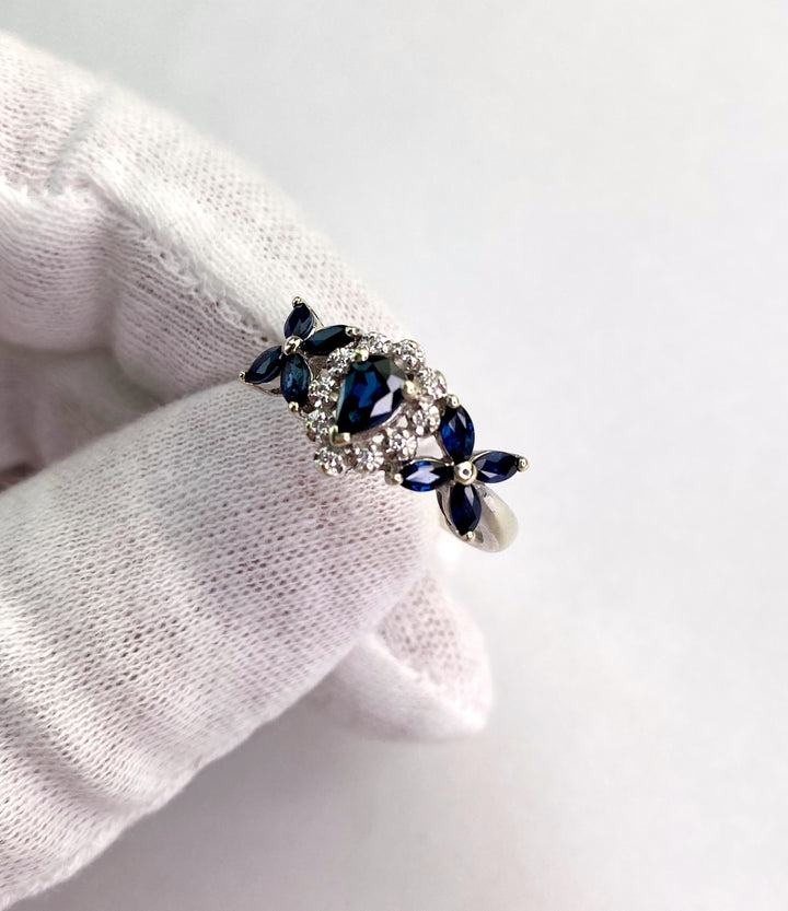 Elegant ring with sapphires: "Winter flower garden"