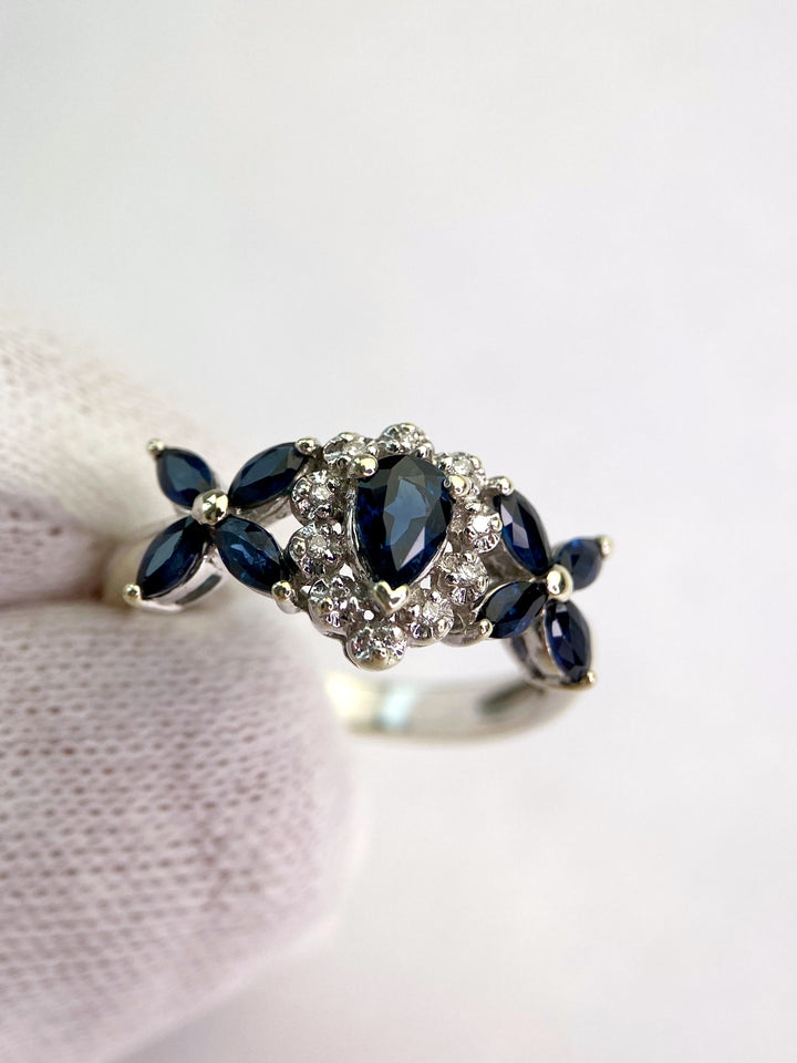 Elegant ring with sapphires: "Winter flower garden"