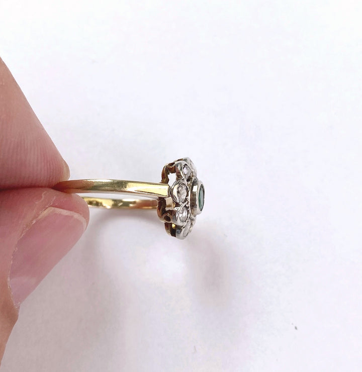 Smaragd in Vintage-Glanz Ring: "Frühlingsblume"