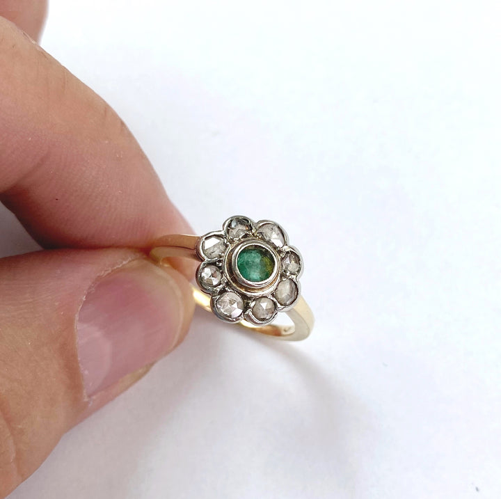 Smaragd in Vintage-Glanz Ring: "Frühlingsblume"