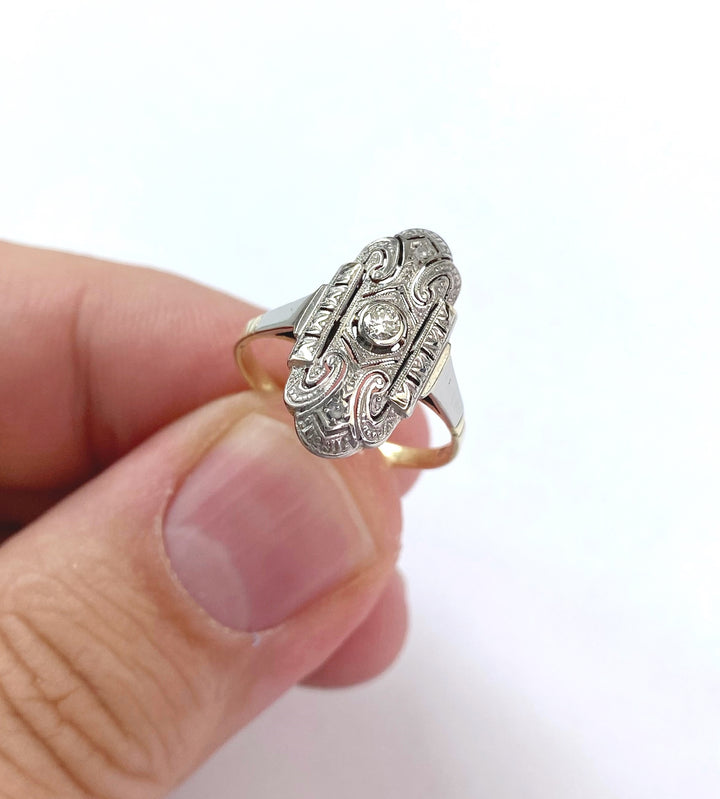 Gelbgoldring Diamanten im Vintage Look: "Glanzvolle Hüllen"