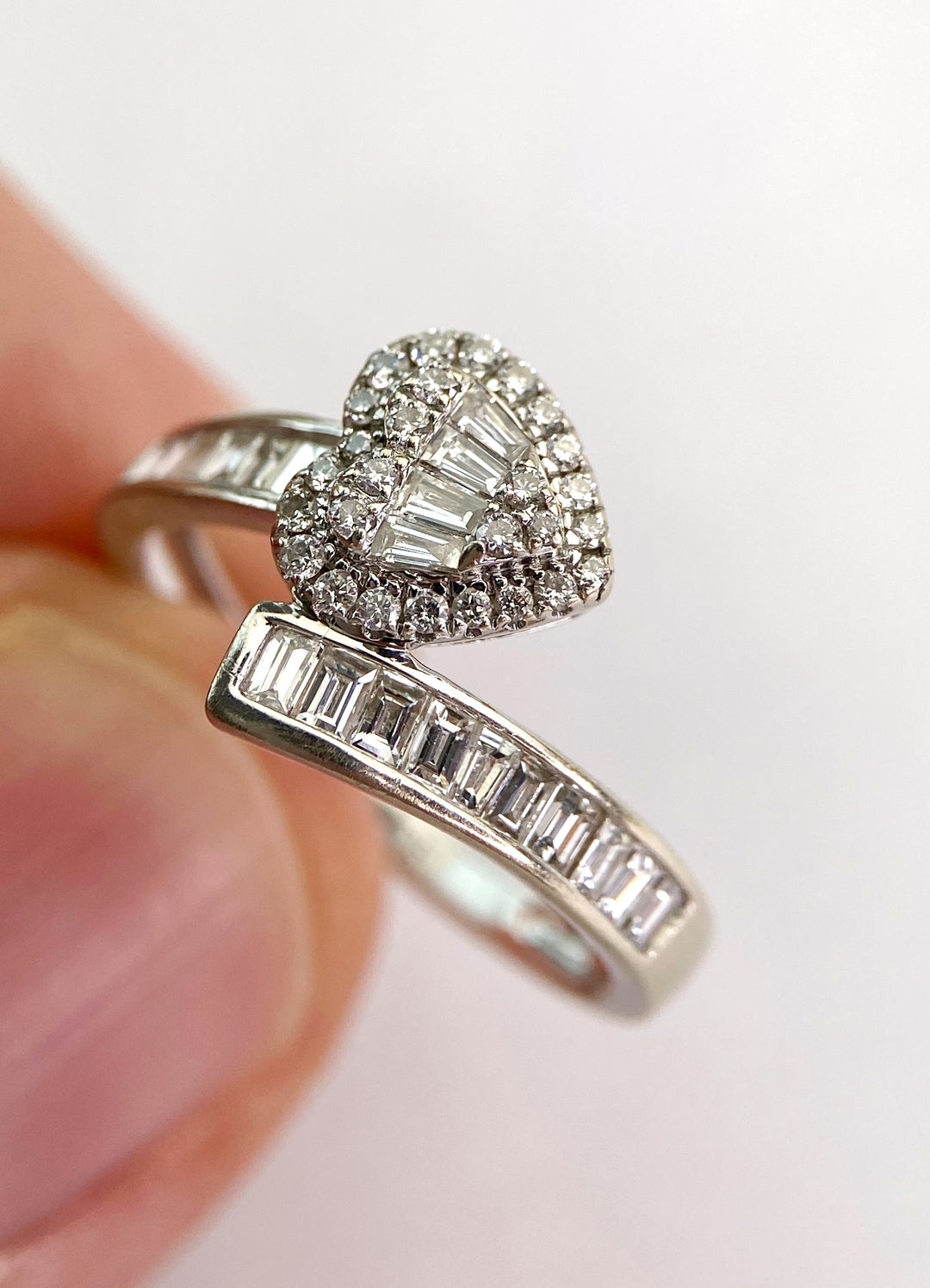 Baguette & brilliant diamond white gold ring: "Cora's Serpens"