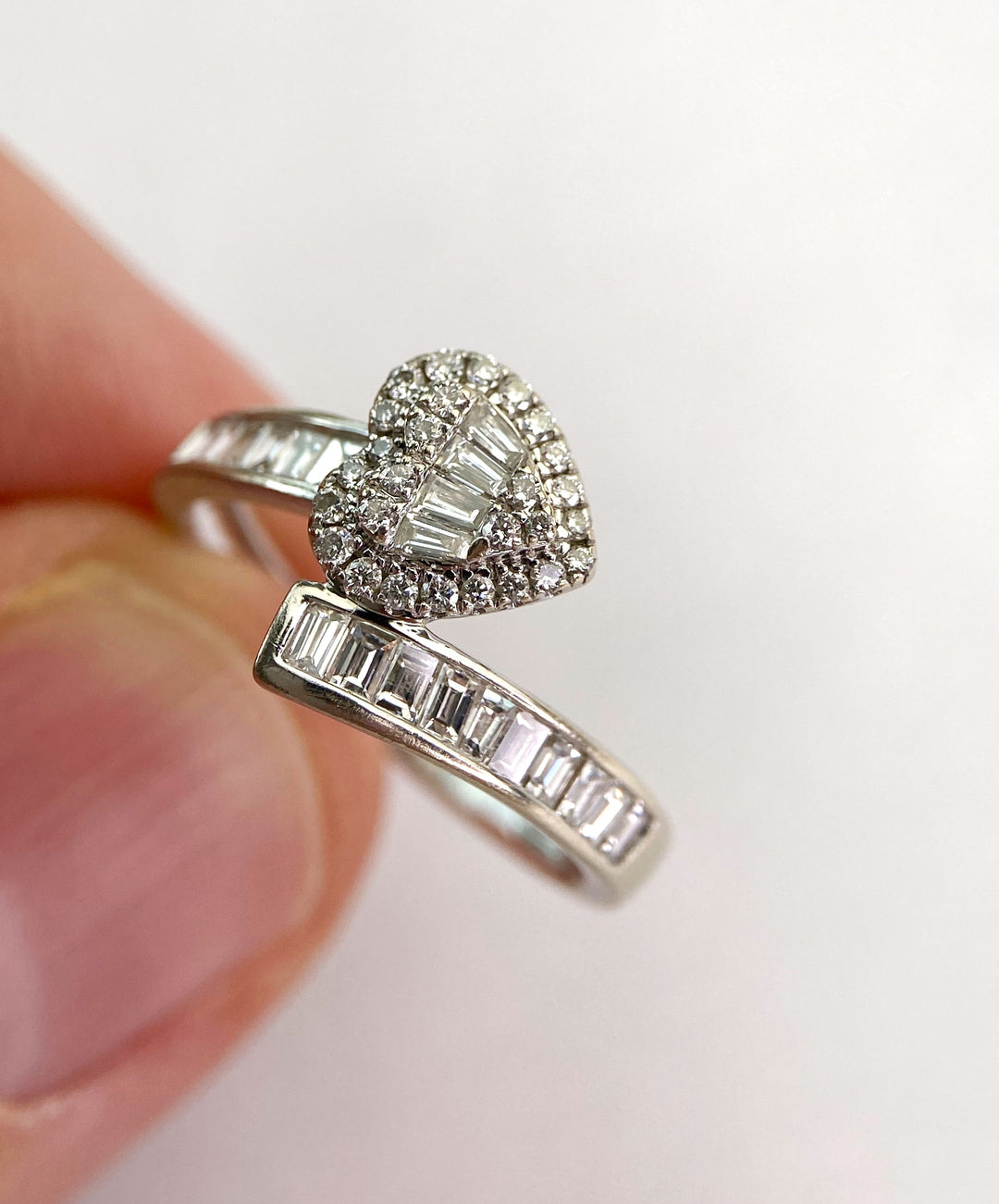 Baguette & brilliant diamond white gold ring: "Cora's Serpens"
