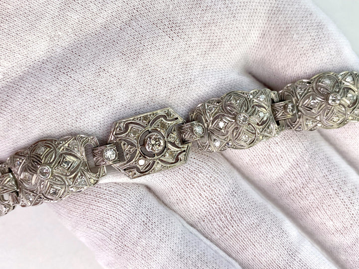 Platinum bracelet with approximately 3.5 ct diamonds: "True Vision"