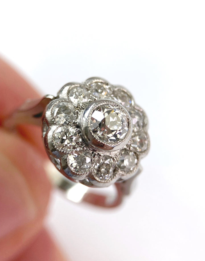 Diamond ring totaling 1.1 ct white gold: "Historic cuts"